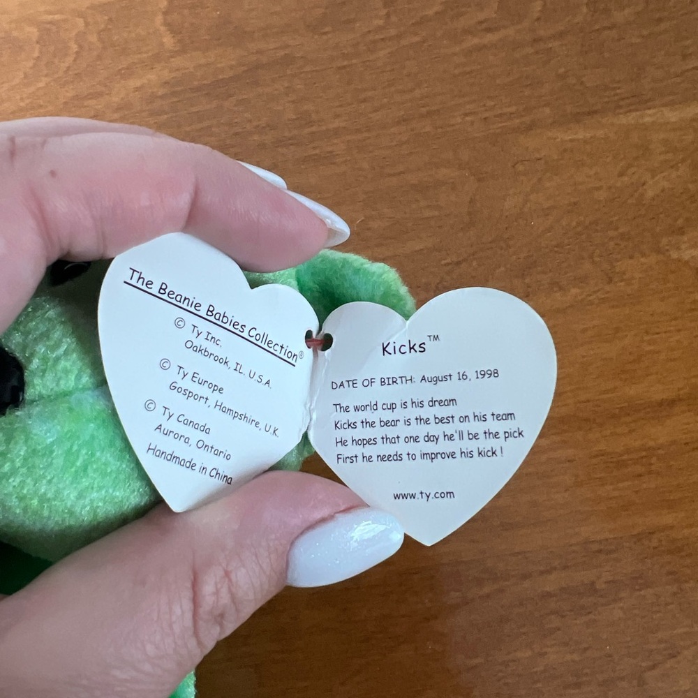 Ty Beanie Baby “Kicks” Green Bear Soccer 1999 Vintage Collectible - Picture 6 of 6